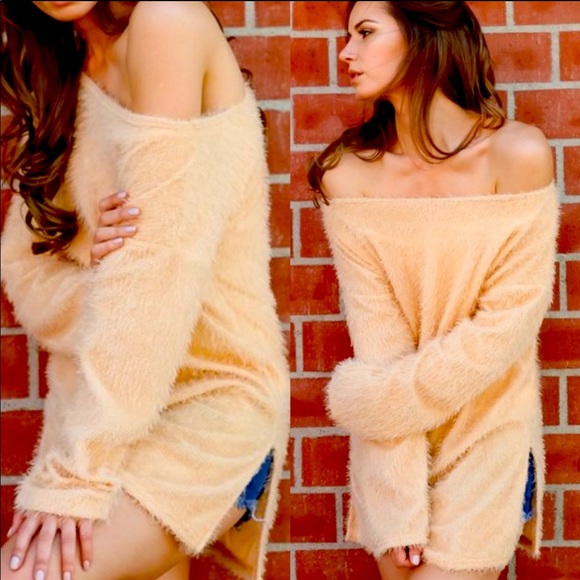 Soft💛Fuzzy off-shoulder cream sweater4office2out - Picture 1 of 4